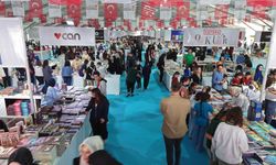 Kitap Fuarı’na Yoğun İlgi; İlk 3 Günde 70 Bin Ziyaretçi
