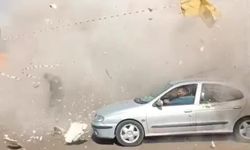 Kontrolsüz Yıkım Araçlara ve İş Yerlerine Zarar Verdi