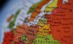 Litvanya, hava sahasına giren balonlar nedeniyle Belarus ile sınır kapılarını geçici olarak kapattı