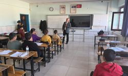Müdür Gezer'den Şeker Ortaokulu’na Ziyaret