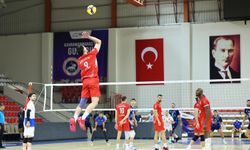 Onikişubat Belediyespor Voleybol Takımı Evinde Galibiyetle Başladı