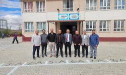Şeker Ortaokulu Girişine Öğrenci Güvenliği İçin Veranda Yapıldı