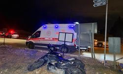 Uşak'ta otomobil ile motosiklet çarpıştı: 2 yaralı