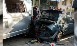 Freni Tutmayan Kamyon Park Halindeki 4 Aracı Biçti