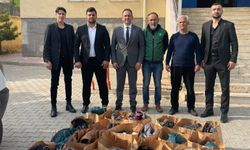 Afşin’de Öğrencilere Bot ve Mont Hediye Edildi