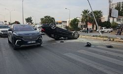 Adana'da otomobilin çarptığı elektrikli bisikletin sürücüsü yaralandı