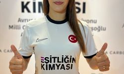 Akkök Holding şirketleri milli güreşçi Çavuşoğlu ile ana sponsorluk anlaşması imzaladı