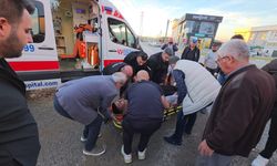 Antalya'da 1 kişinin yaralandığı trafik kazası güvenlik kamerasınca kaydedildi