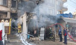 Hatay'da iş yerinin deposunda çıkan yangın söndürüldü