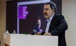 Mersin Kenti Edebiyat Ödülü, şair ve yazar Ahmet Ümit'e verildi