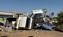 Mersin'de 3 aracın karıştığı zincirleme kazada 2 kişi yaralandı