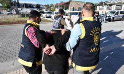 Mersin'de taksiciyi darbedip bıçaklayan 2 şüpheli tutuklandı