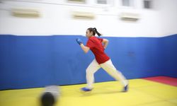 Milli karateci Semra, babası ve dedesinin hayallerini gerçekleştirmeye odaklandı