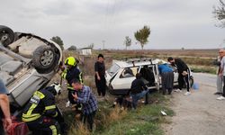 Osmaniye'de iki otomobilin çarpıştığı kazada 4 kişi yaralandı