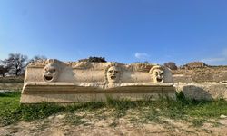 Osmaniye'deki Kastabala Antik Kenti'nde 5 mask kabartması daha bulundu
