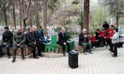 Şehit öğretmen Lütfi Ölmez, Kozan'da mezarı başında anıldı