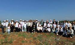 Serik'te 'Milli Ağaçlandırma Günü' dolayısıyla fidan dikimi yapıldı