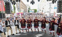 4. Uluslararası Tarsus Festivali renkli görüntülerle tamamlandı