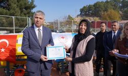 Aladağ’da üreticilere yüzde 70 hibe ile ilaçlama makinesi dağıtıldı