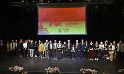 Antalya Edebiyat Günleri’nde öykü ve şiirin en iyileri ödüllendirildi