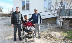 Isparta Belediyesi’nden 49 yıllık zorluğu sona erdiren engelli rampası