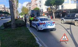 Manavgat’ta 3 aracın karıştığı zincirleme kazada 1 kişi yaralandı