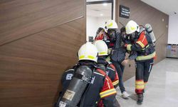Mersin Büyükşehir Belediyesi binasında yangın tatbikatı gerçekleştirildi