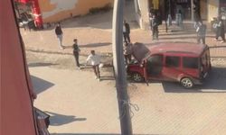 Osmaniye’de araç yandı, esnaf facianın önüne geçti