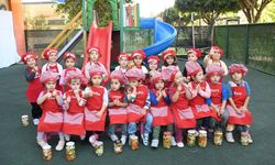 Turşular Konyaaltı’nın minik elleriyle kuruldu