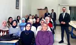 Aile Yılı Kapsamında Halk Eğitim Merkezinde Kursiyerlere Eğitim Verildi