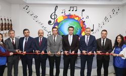 Elbistan’da Gençlik Merkezi Müzik Atölyesi Açıldı