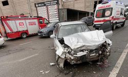 İki Otomobil Çarpıştı: 1 Yaralı