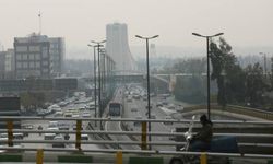 İran'da hava kirliliği ve grip salgını nedeniyle 18 eyalette eğitim uzaktan yapılıyor