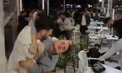 kafedeki kavgada yumruklar havada uçuştu