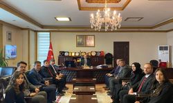 Afşin’de 24 Kasım Öğretmenler Günü Dolayısıyla Kaymakam Sarıdoğan’a Ziyaret