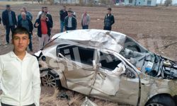 Otomobil Tarlaya Uçtu: 15 Yaşındaki Sürücü Hayatını Kaybetti