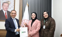 Yeşilay Kahramanmaraş’tan Millî Eğitim Müdürü Baydur’a Öğretmenler Günü Ziyareti