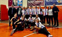 Afşin Anadolu Lisesi Voleybol Takımı Yarı Finale Yükseldi