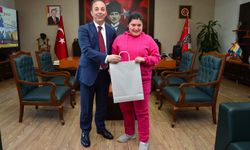 Adana İl Emniyet Müdürü Arıkan polislerin özel gereksinimli çocuklarını ağırladı