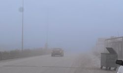 Antakya'da sis nedeniyle kara yollarında görüş mesafesi düştü