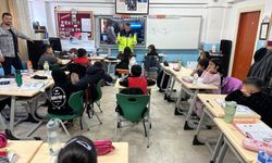 Antalya'da jandarmadan öğrencilere trafik eğitimi