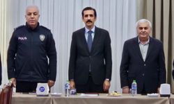 Bozyazı Kaymakamı Tuncay Topsakaloğlu muhtarlarla görüştü