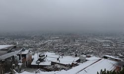 Hatay'da kar yağışı etkisini sürdürüyor
