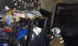 Hatay'da kumaş deposunda çıkan yangın hasara neden oldu