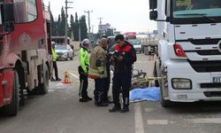 Hatay'da tırla çarpışan motosikletteki anne ve bebeği öldü, 3 kişi yaralandı