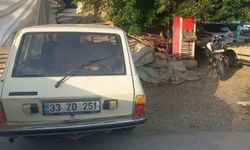 Mersin'de otomobille çarpışan motosikletin sürücüsü yaralandı