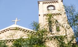 Mersin'deki Katolik kilisesinde Noel ayini yapıldı