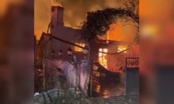 Çankırı'da yangın: İki ev küle döndü