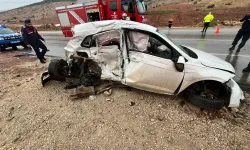 İki Otomobilin Çarpıştığı Trafik Kazasında 1 Ölü, 2 Yaralı