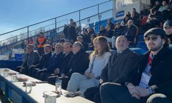 Siyasilerden Kahramanmaraş İstiklal Spor’a Tribün Desteği